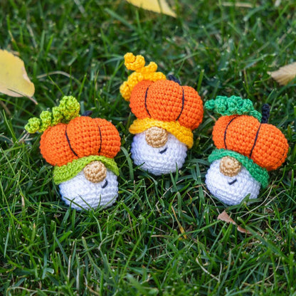 Keychain small pumpkin gnome